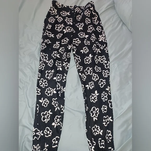 Cargo pants - Picture 4 of 4